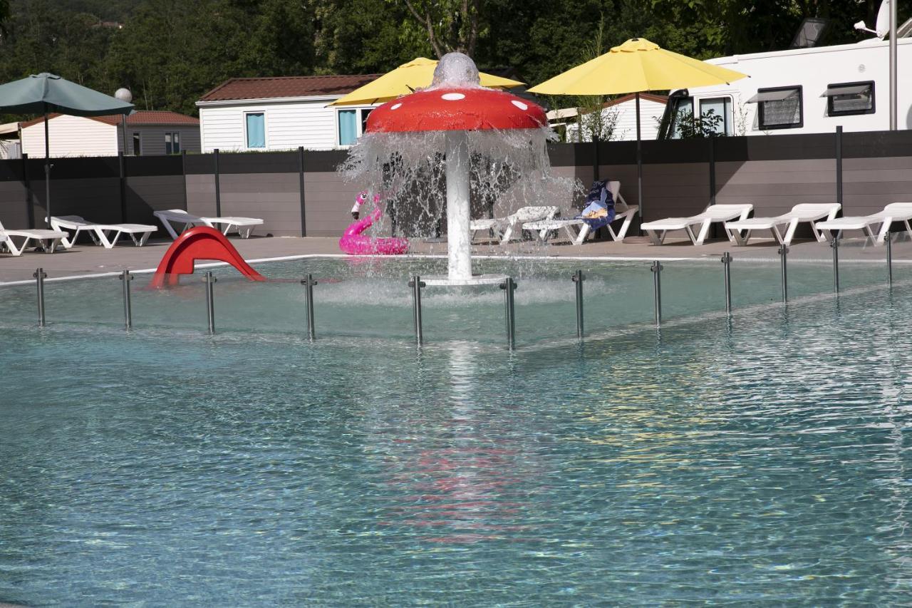 Camping Du Lac Foix Zewnętrze zdjęcie